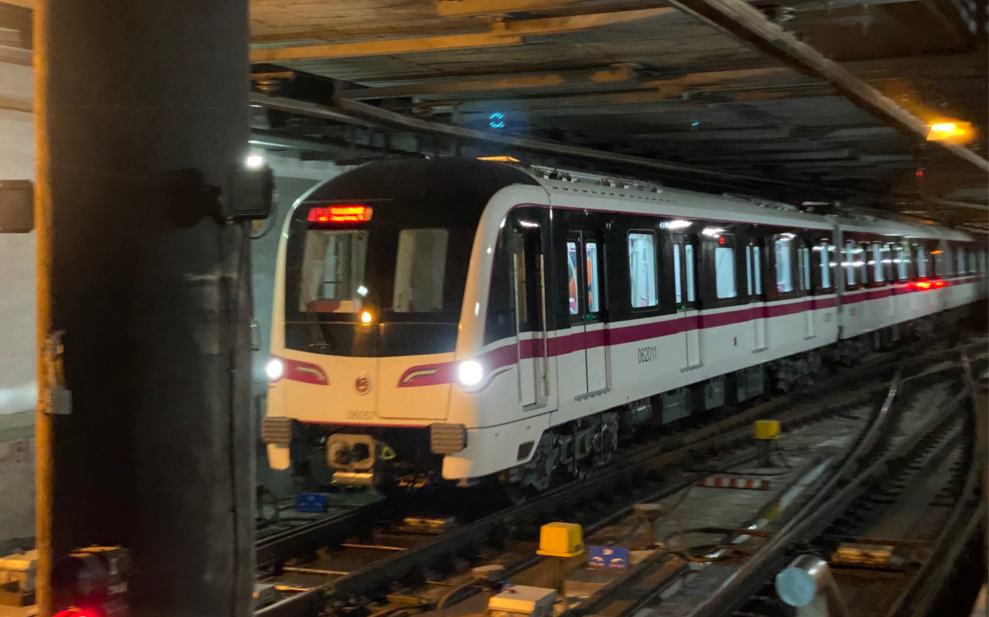 上海地铁6号线06c04型增购列车花木兰三世上线载客体验上海6号线四期