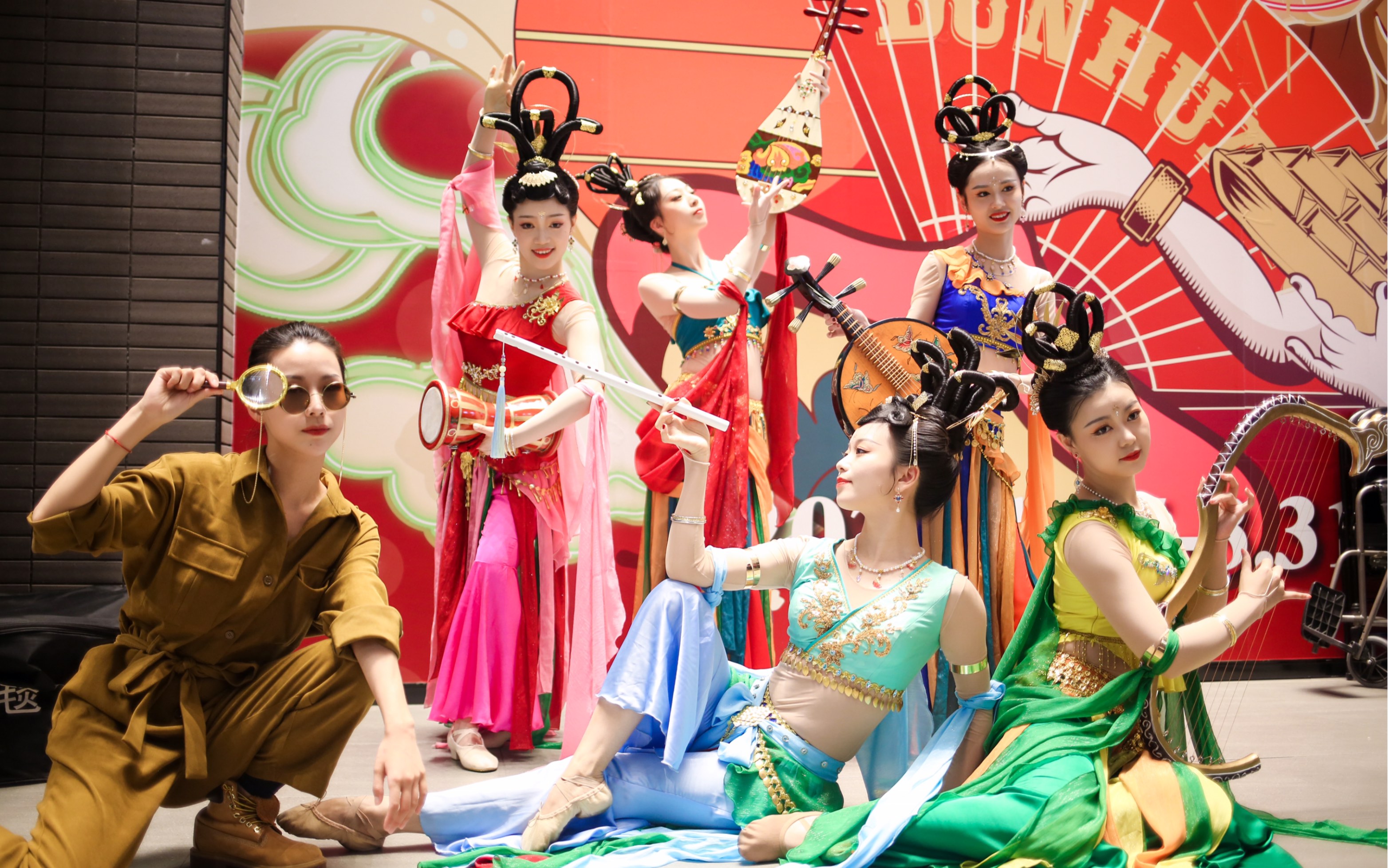 汉潮真人版敦煌壁画飞天潮禧创作演绎