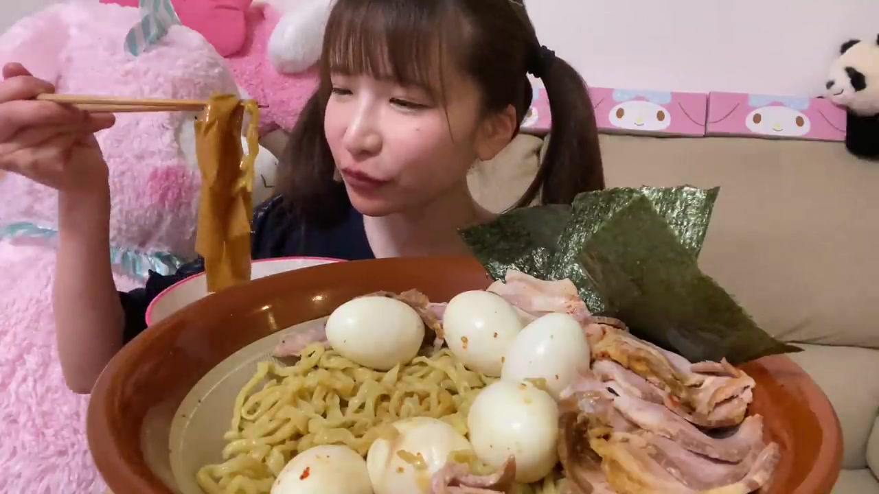【大胃王】超特盛蘸面【萌梓】_哔哩哔哩 (゜-゜)つロ 干杯~-bilibili
