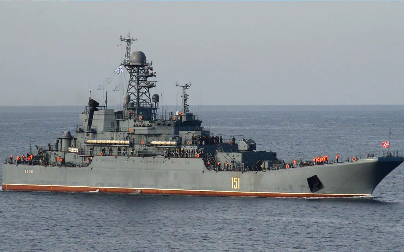 【俄罗斯海军/黑海舰队】蟾蜍级坦克登陆舰改进型"亚速海"号(lst-151)