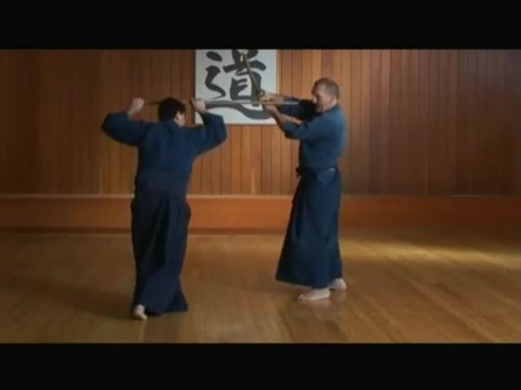 Pascal Krieger师徒展示神道梦想流杖术:表、中段、乱合、影 Pascal Krieger师徒展示神道梦想流杖术:表、中段、乱合、影