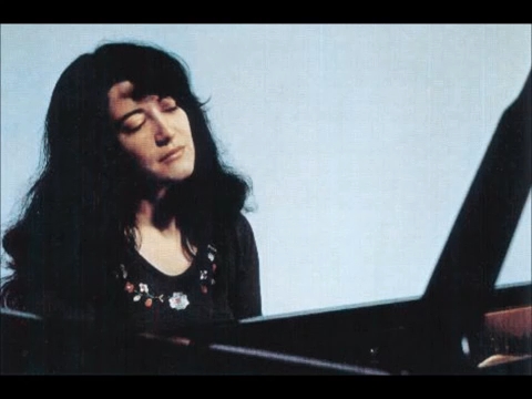 [图]Martha Argerich-贝多芬第28号钢琴奏鸣曲