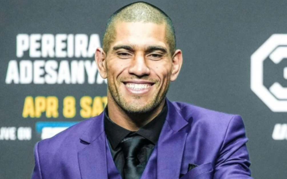 巴西男模佩雷拉-紫西装太帅了!