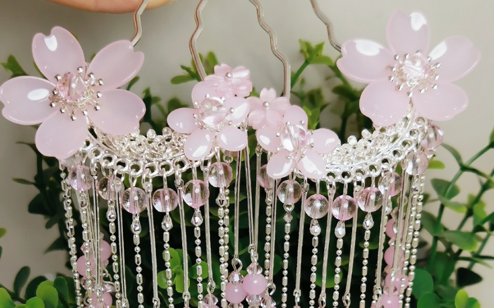 月牙兔原创粉色樱花步摇