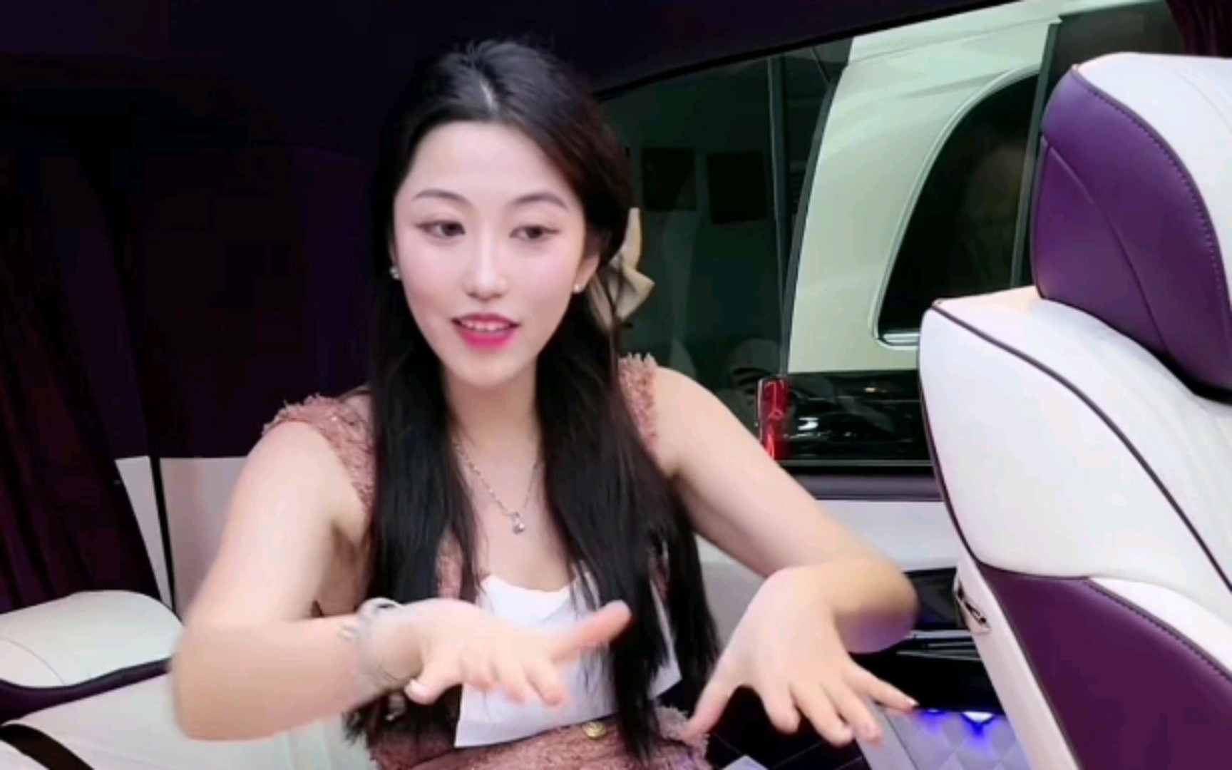 这长腿美女主播——不羡狗哥不羡仙,羡慕摄影小哥的每一天.