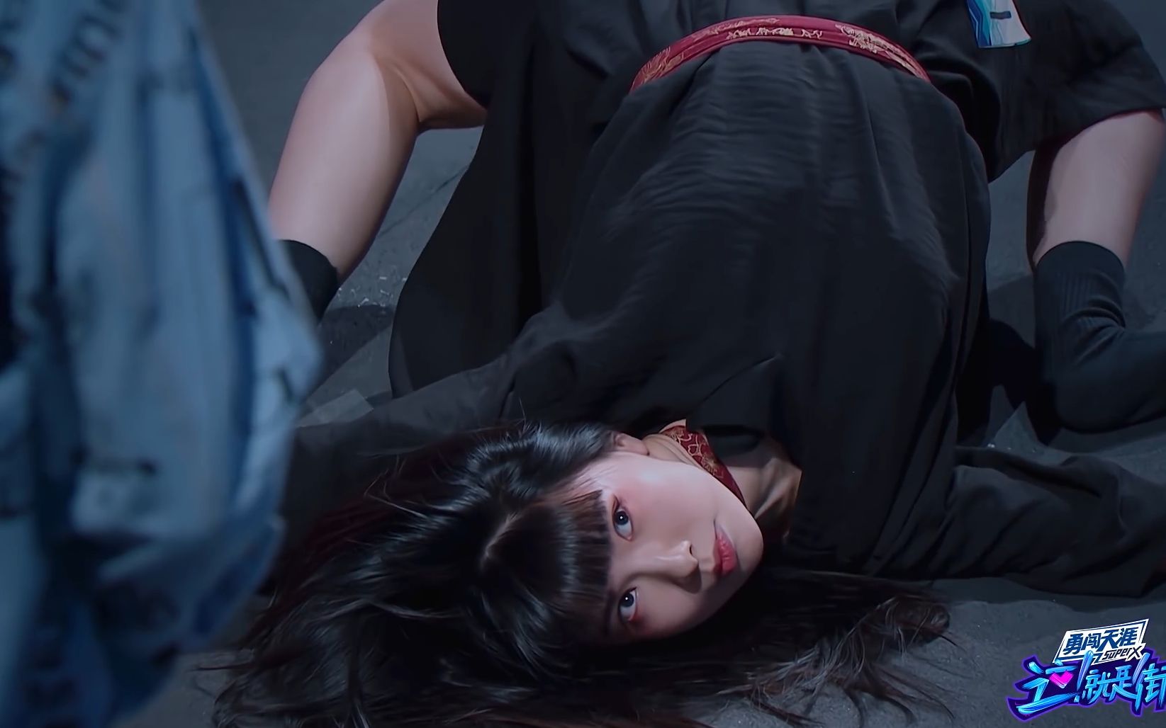 街舞3,贞子舞skr全场,这歪头差点给我送走_哔哩哔哩_bilibili