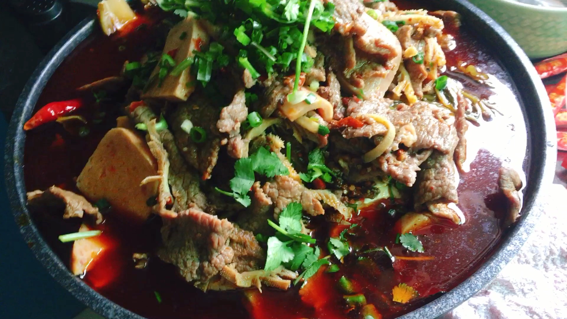 [豆花牛肉火锅]