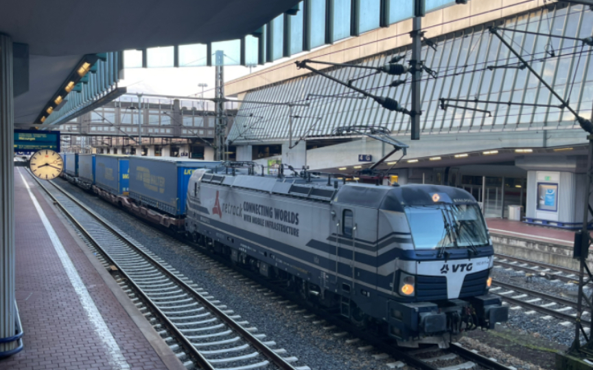 德国卡塞尔火车站-货运列车的狂欢