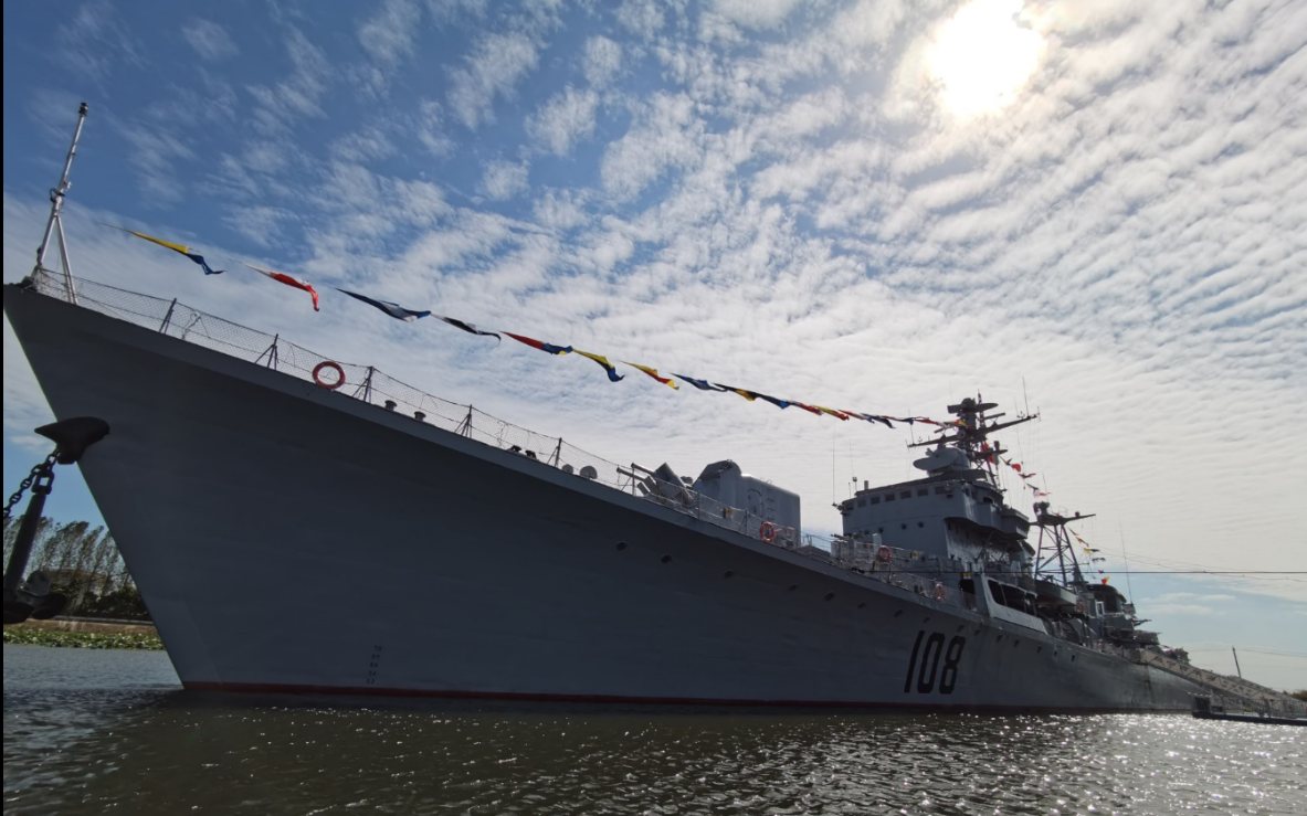 【无配音配乐】泰州舰艇文化园051型108西宁舰简单绕甲板一周游览