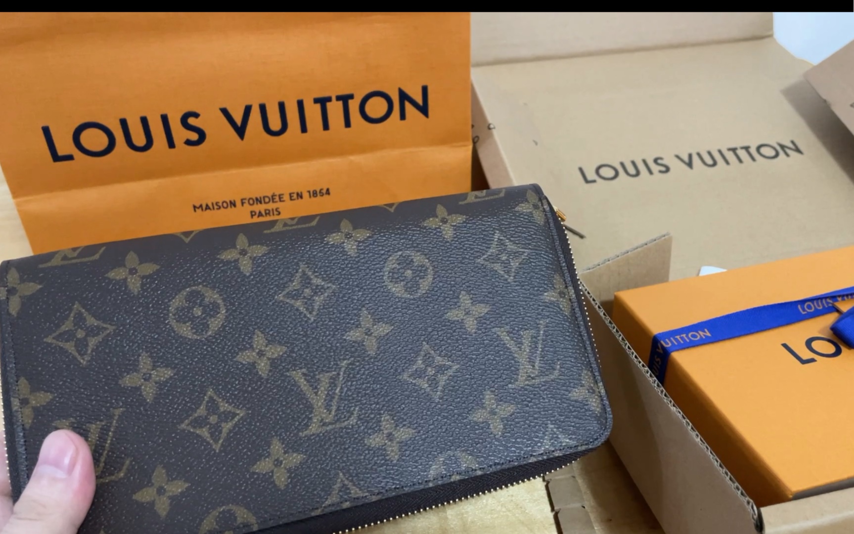 在中国大陆路易威登(Louis Vuitton )官网直购体验哔哩哔哩bilibili