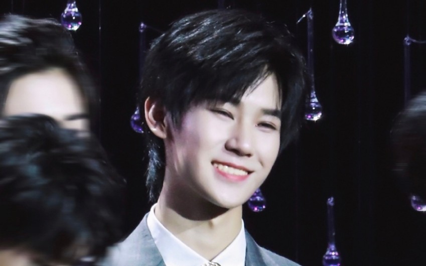 【张真源】温柔可爱笑容混剪‖收获一天好心情_哔哩哔哩_bilibili