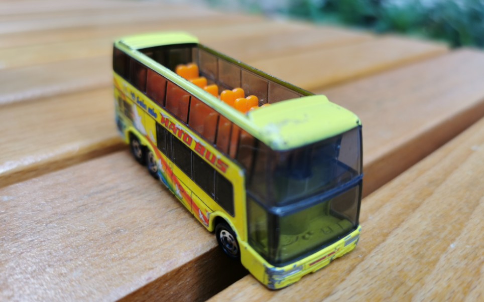 多美卡双层巴士合金车