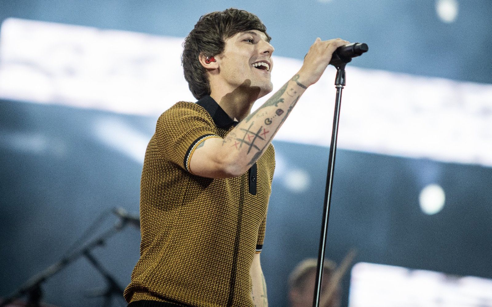 louis tomlinson馬德里ccme飯拍現場合集