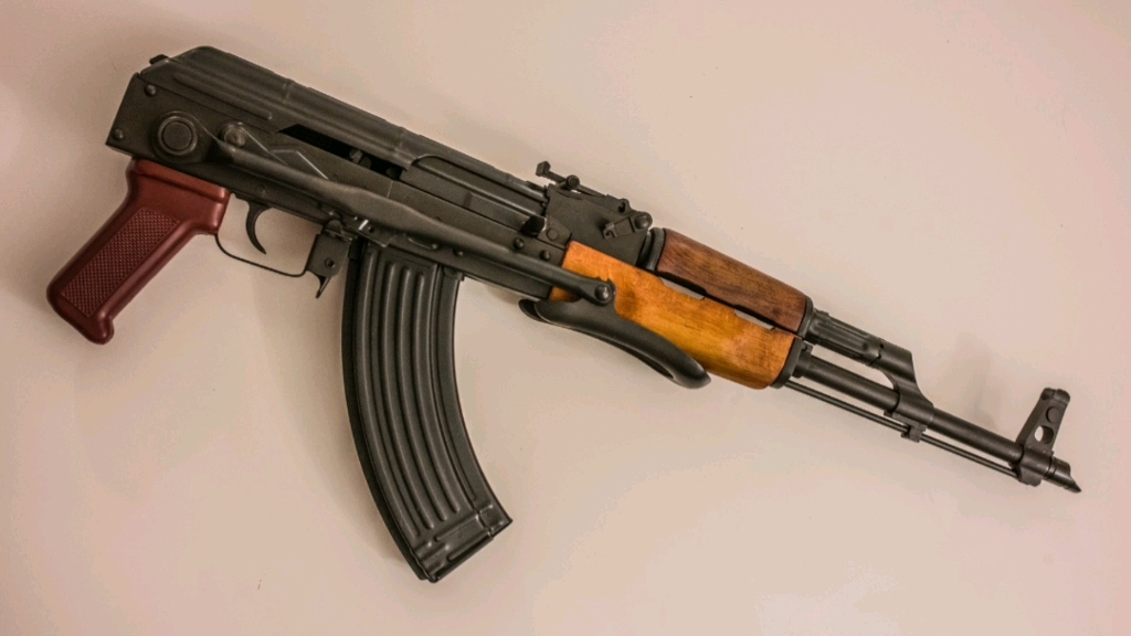 [图]AK-47（AKMS）80发实射