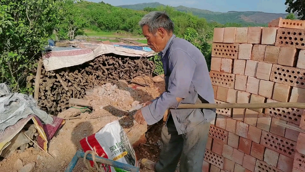 [图]一个农村爷爷的日常工作