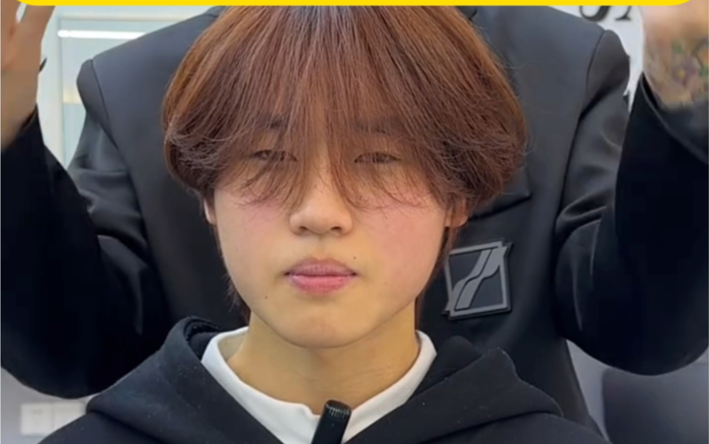 小哥想做个莱斯利卷没想到做完秒变校草