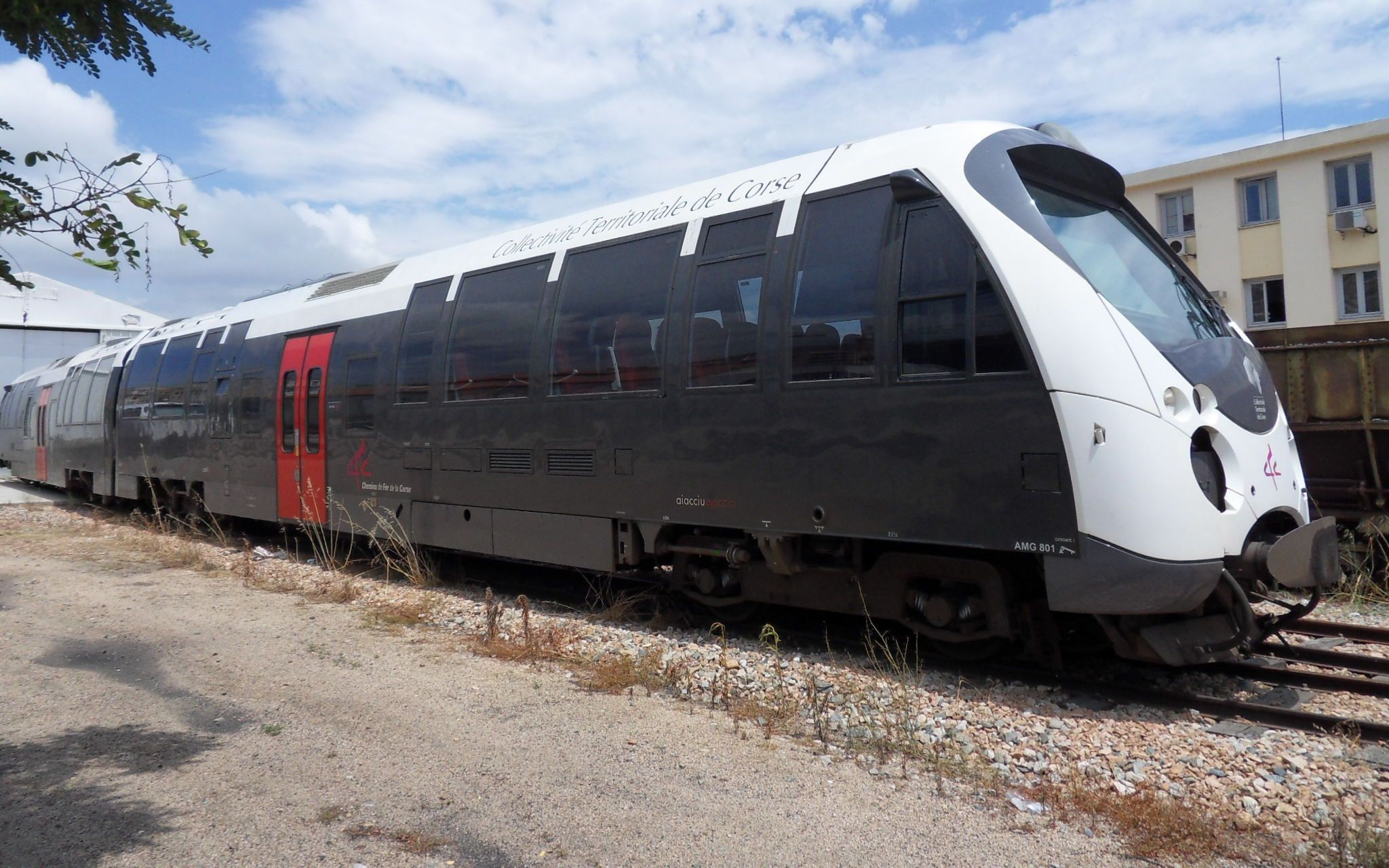 【搬运】【世界铁路】法国科西嘉铁路的"拉长脸"——amg 800型内燃