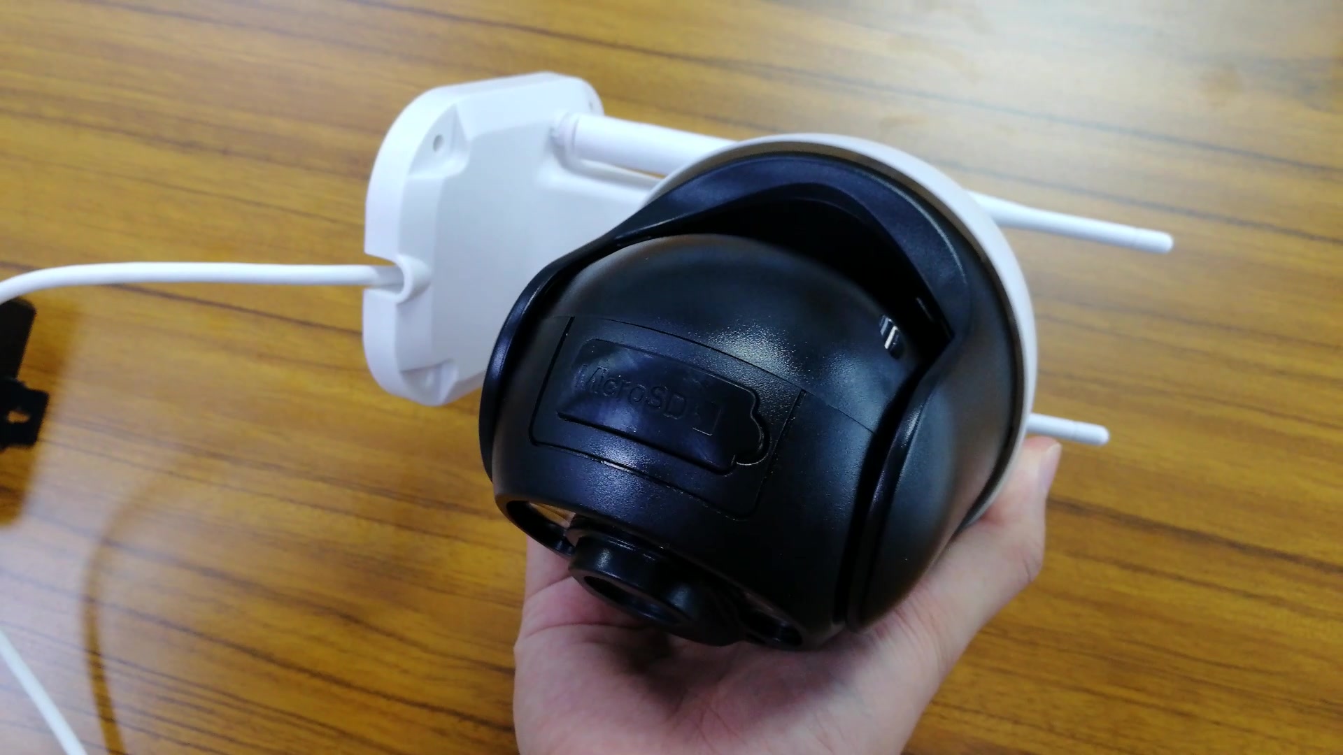 乔安智联 q10 迷你球机连接视频