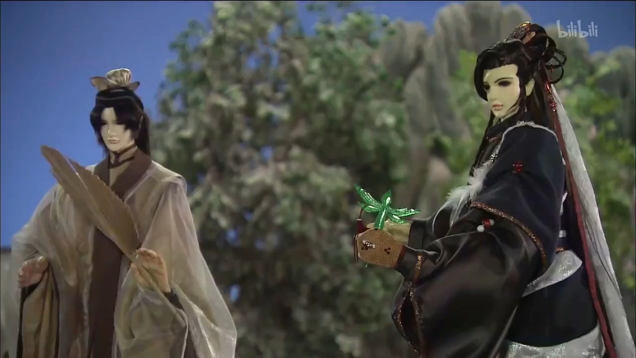 龙宿带剑子疗伤