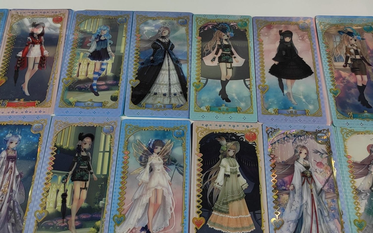 拆奇迹暖暖魔力换装卡片,里面的卡牌都好漂亮哦
