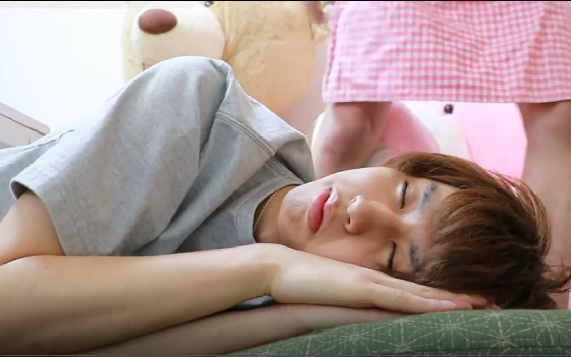 【大宝剑联盟】作死小能手hajime 异常可怕的五月病的症状_哔哩哔哩