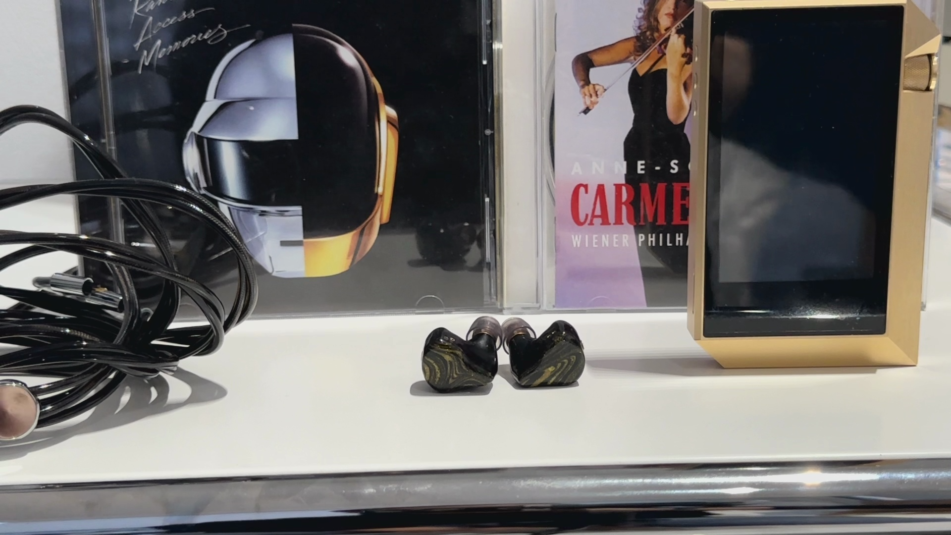 耳塞中的均衡教派,黑曜石pro简评 云试听