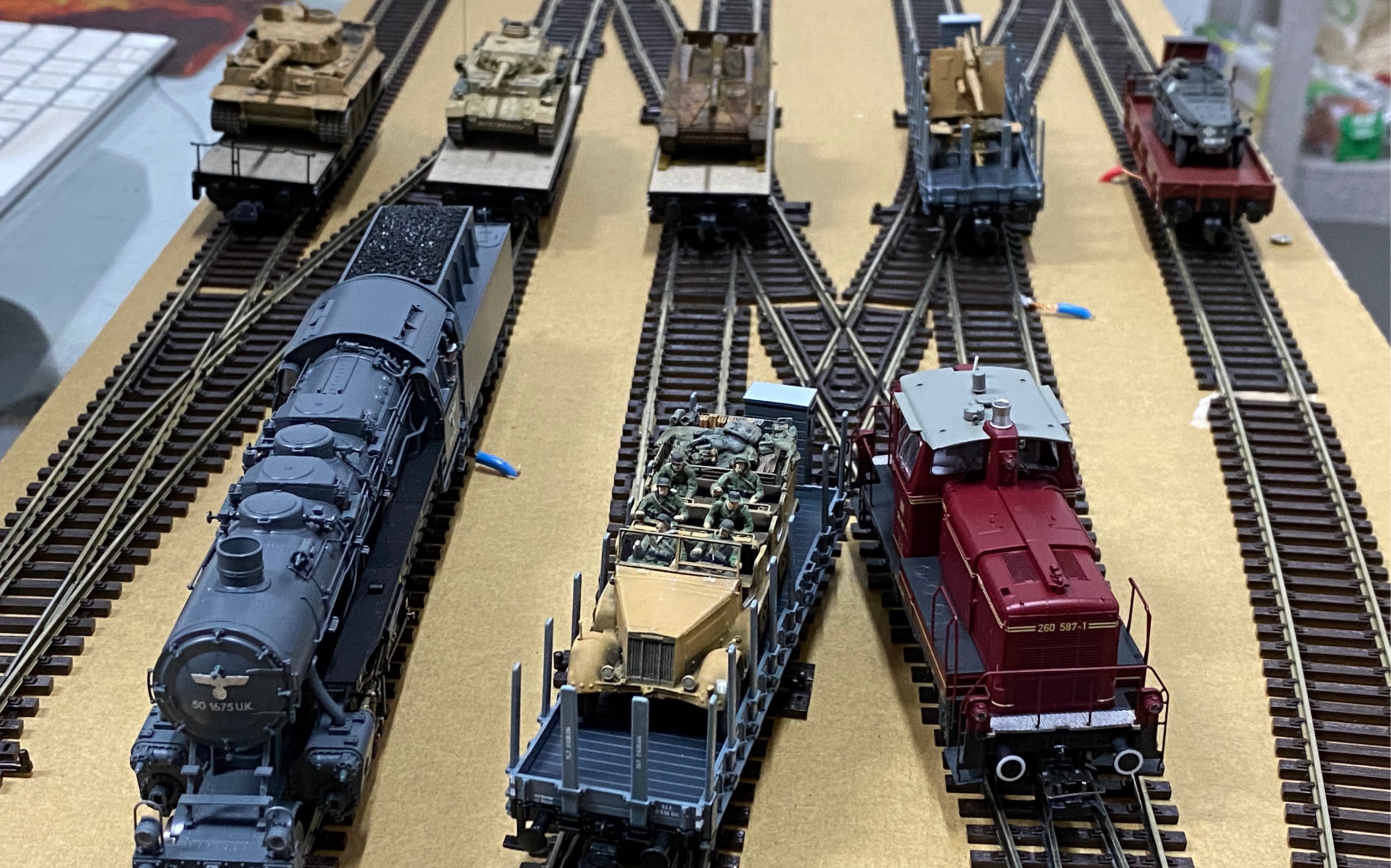 【火车模型】piko br260办公桌德三调车作业 开往帝国非洲的军列(滑稽