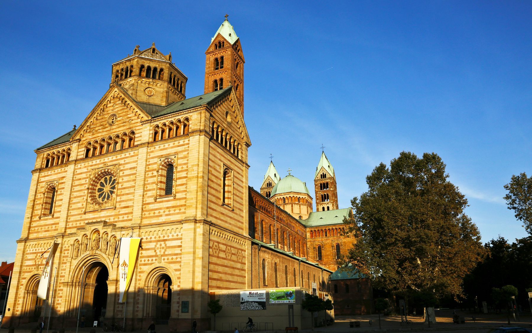 施派尔大教堂中的音乐享受