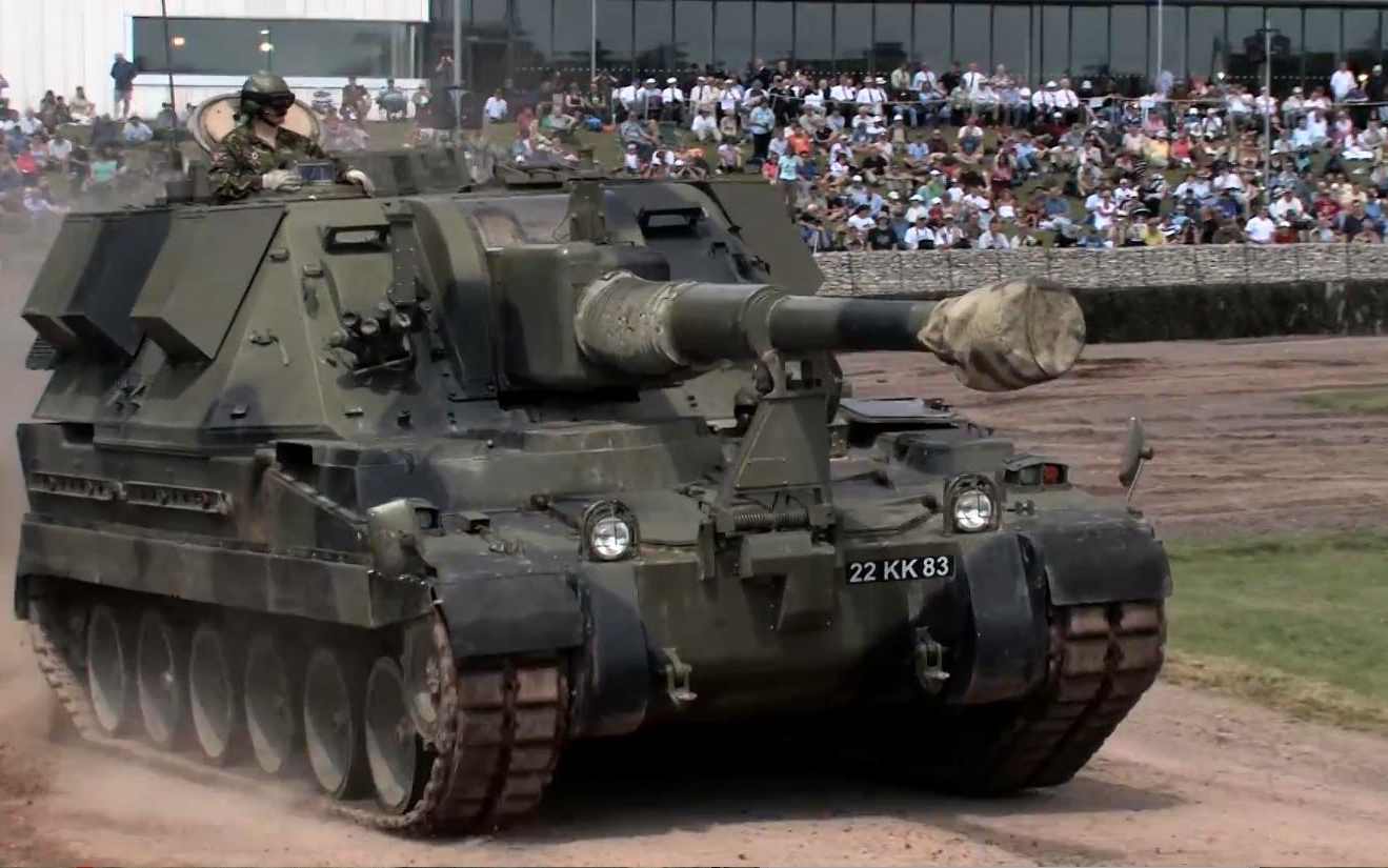 英国陆军as90自行榴弹炮