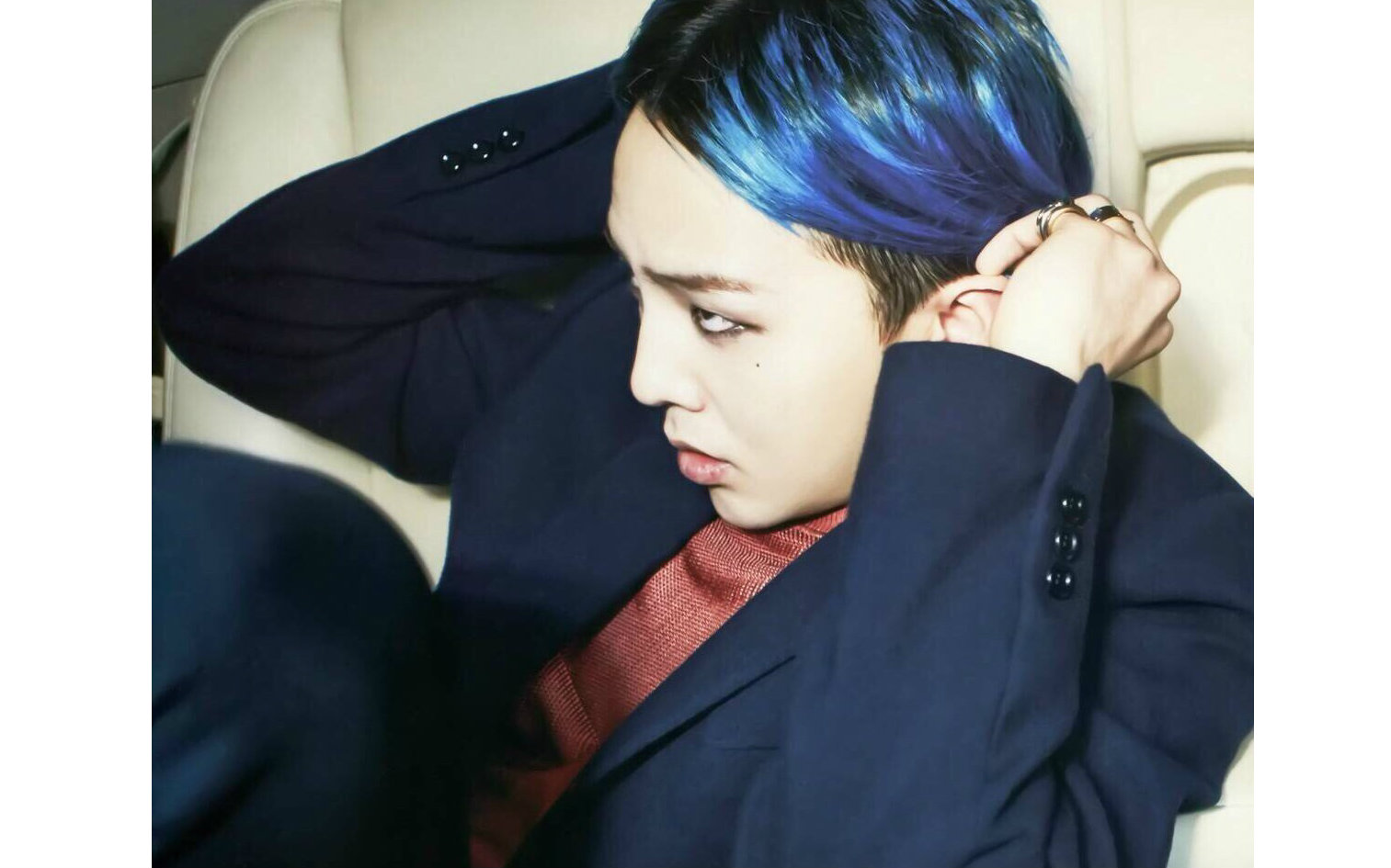 crooked 第二版本 蓝色西装版