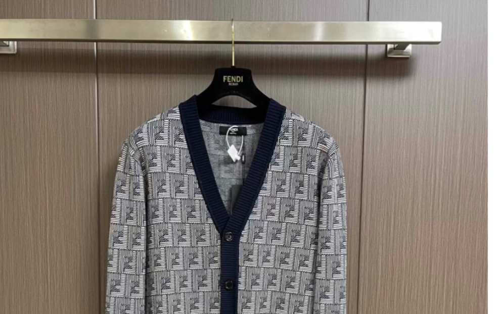 fendi芬迪高仿2023秋冬新款v领ff提花针织开衫