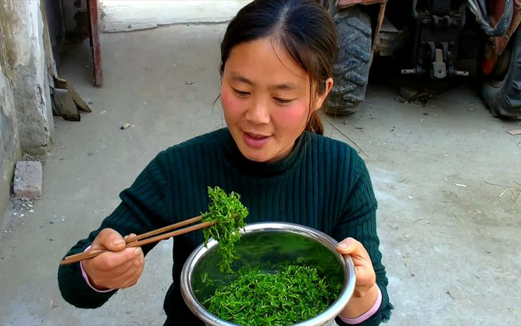 [图]蚌埠：第一次尝试吃柳树芽，有着淡淡的茶叶香味，味道也不错