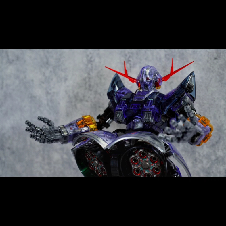 彩透rg吉翁号 喷涂加笔涂