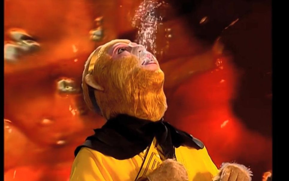 西游记三版对照-吃货孙悟空在狮驼岭吃货妖怪的肚子里过年是什么感受?