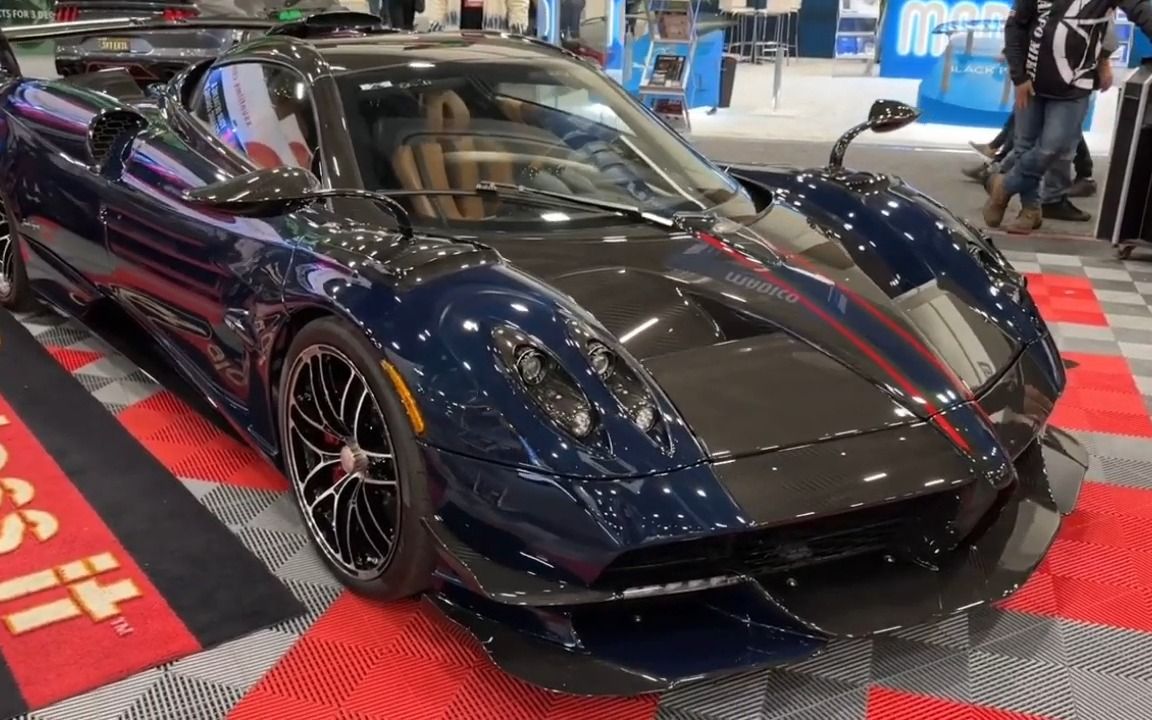 深度体验终极超级跑车!帕加尼Huayra Roadster BC哔哩哔哩bilibili