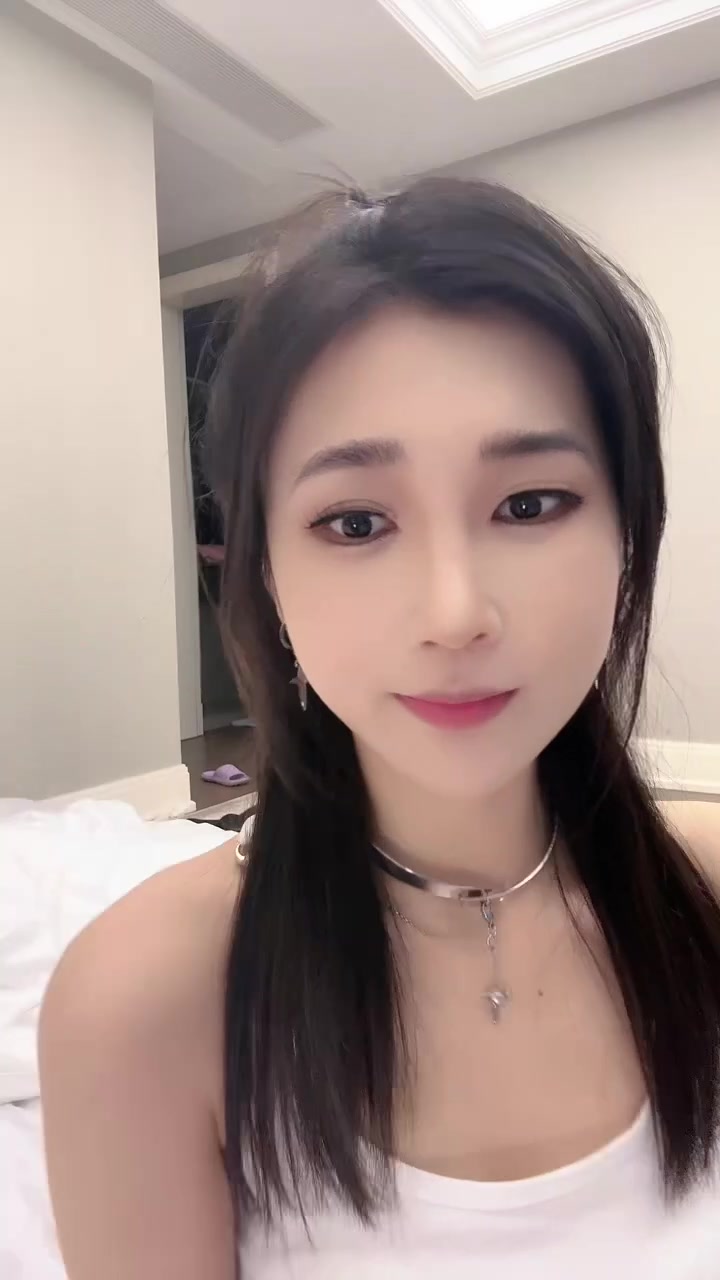 【王梦竹】深夜emo 2024年05月14日23点28分