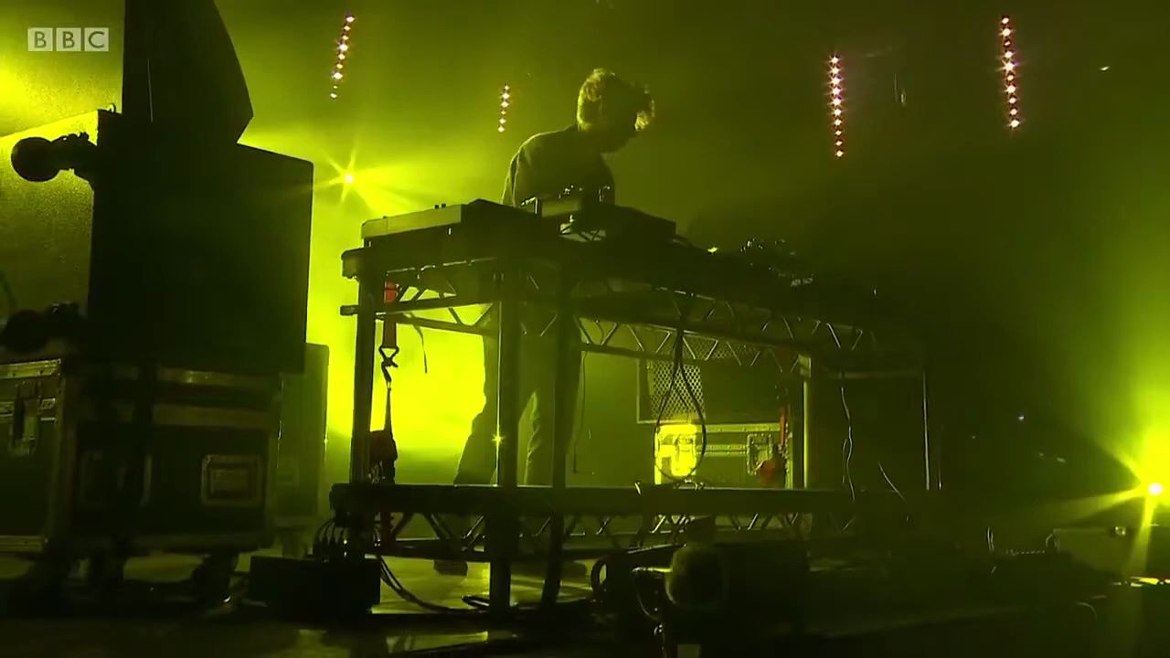 [图]Jamie xx - T in the Park 2016