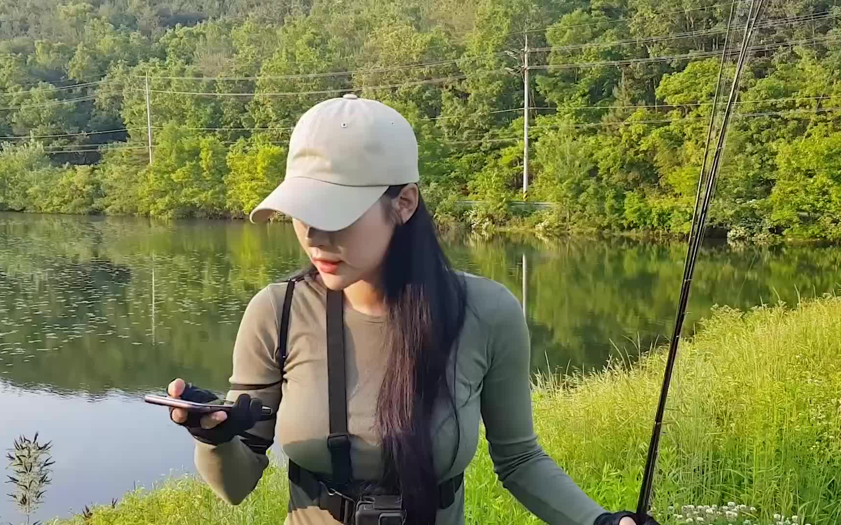 小姐姐的路亚钓鱼日常 30分钟挑战 猜猜这鱼有多重 [安贞恩]_哔哩哔哩