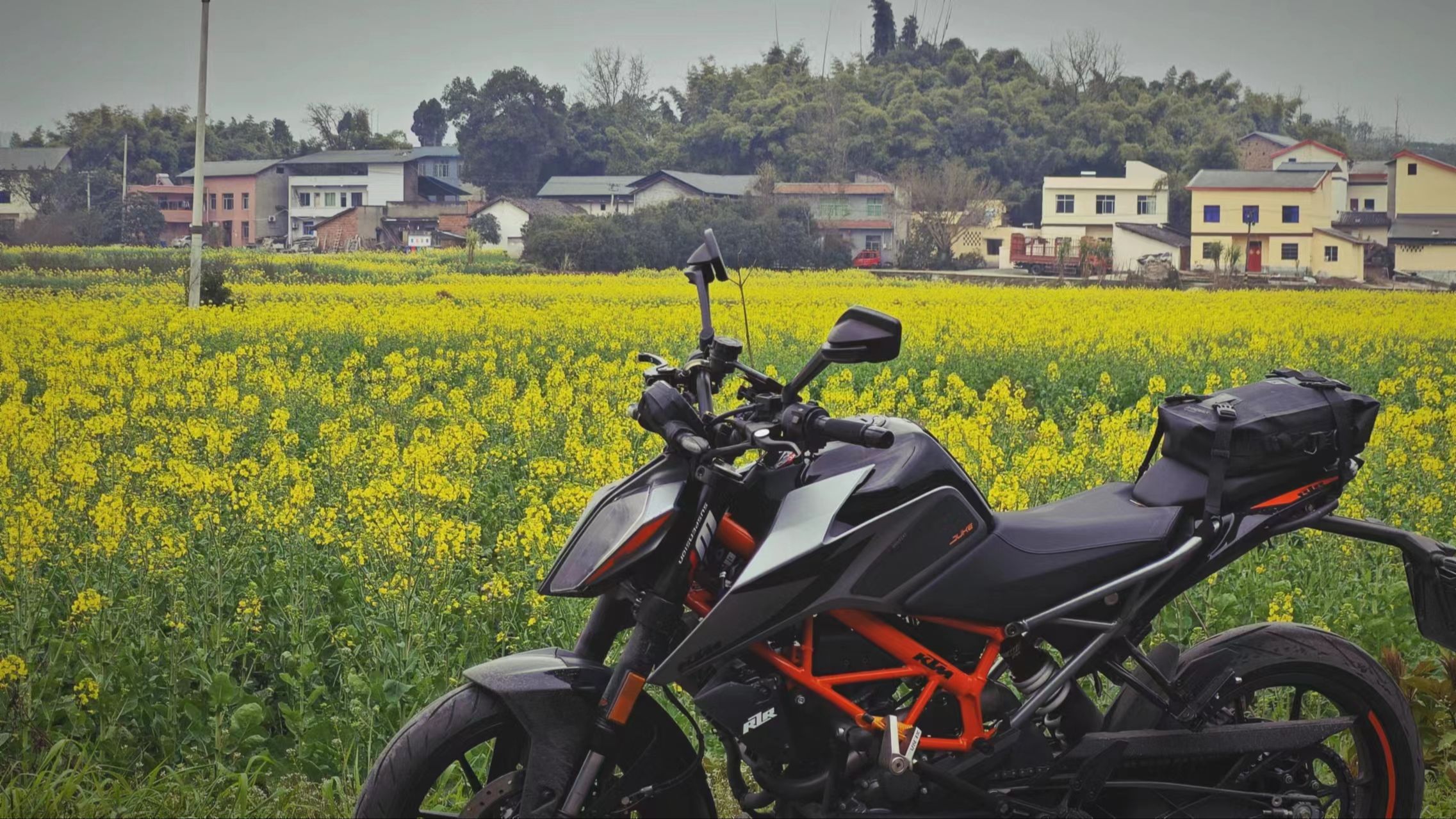 天气预报骗了我 ktm250duke