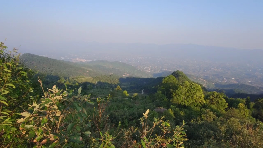 四川最美香炉山,一览众山小,风景究竟有多美?来看看哔哩哔哩bilibili