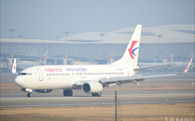 东方航空官方微博头像已变成黑白