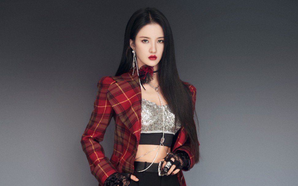 硬糖少女303江苏卫视跨年晚会翻车现场刘些宁过分拉垮了