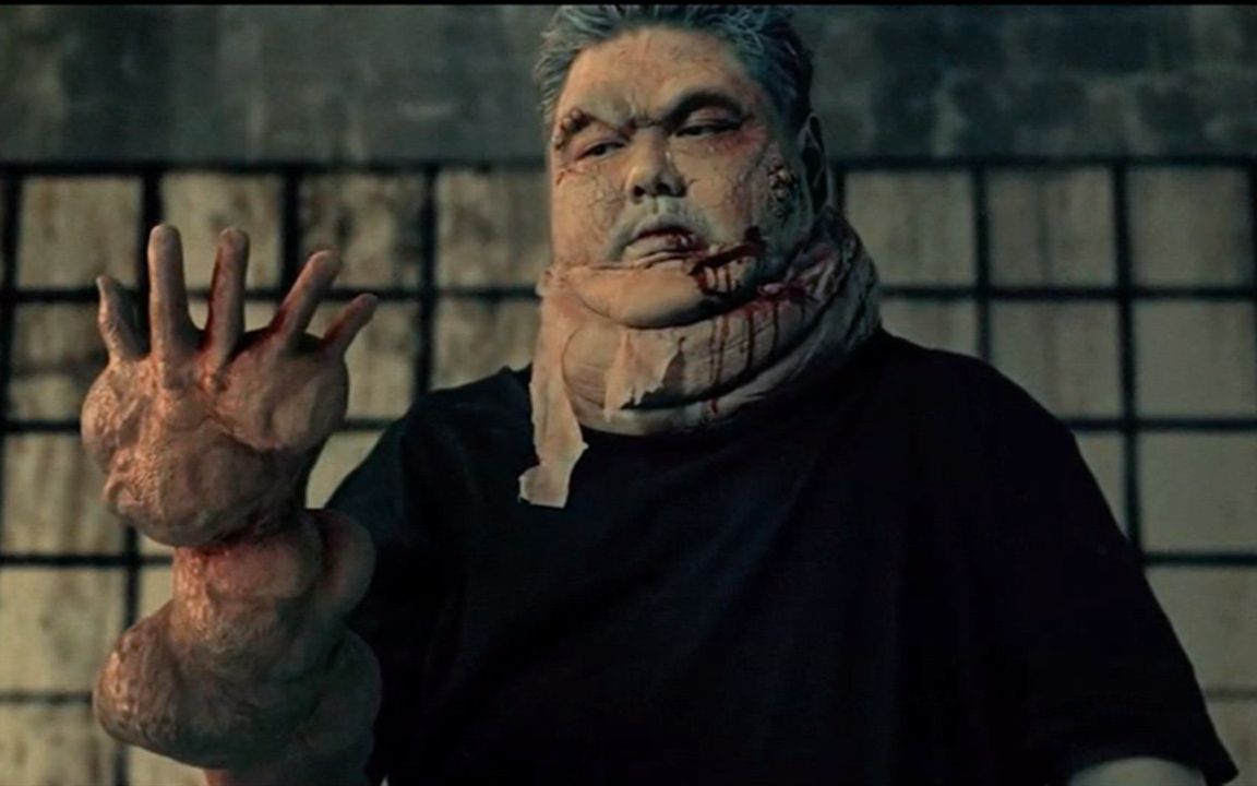 三炮黑帮大佬觉得自己抵抗力强不惧丧尸感染结果却成了变异丧尸