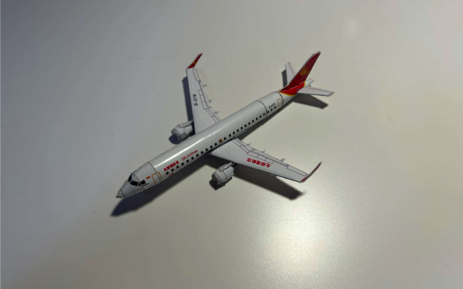 【纸模型制作】E190100LR Gx Airlines B3176 广西北部湾银行涂装 1/300飞机纸模型制作哔哩哔哩bilibili