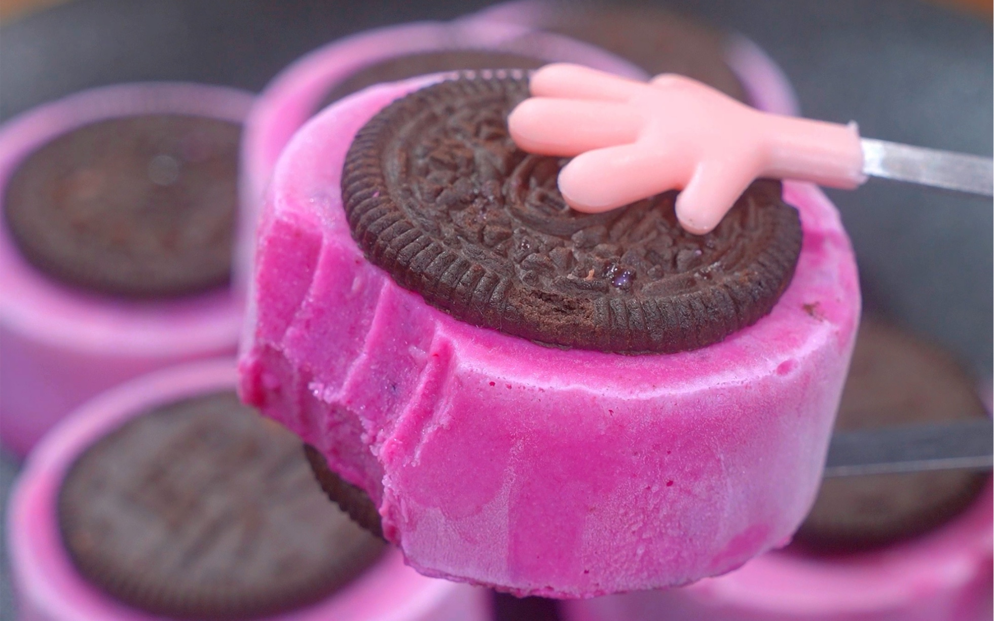 自制火龙果冰淇淋