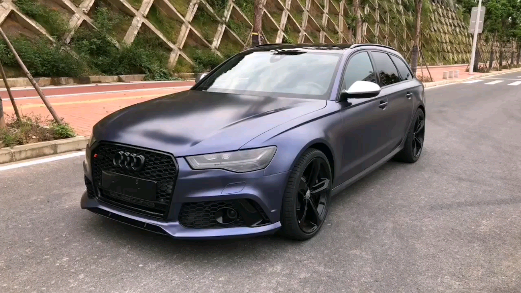 15款奥迪rs6-4.0t/宝蓝色黑内/_哔哩哔哩_bilibili