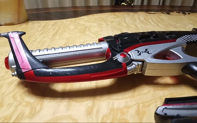 久违了墨子老物测评第七期假面骑士甲斗武器苦无枪测评视频最后有抽奖