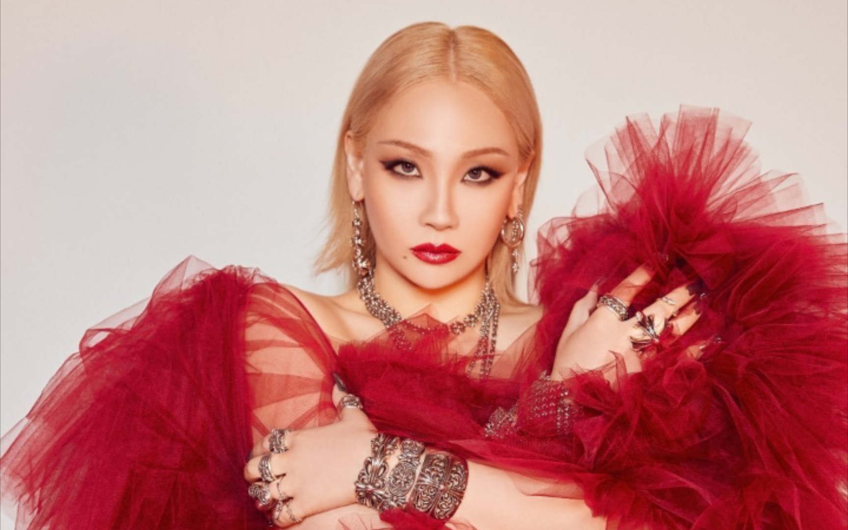 【中】cl新歌《lover like me》臭丫头们 女王回来了!yg 你配不起她!