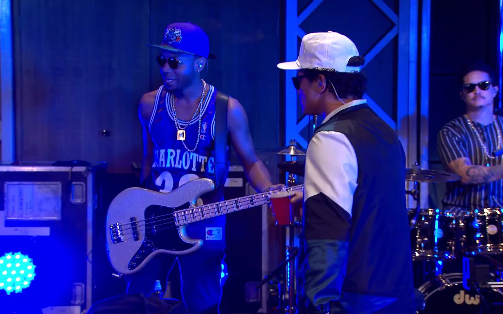 【音乐现场】bruno mars 火星哥现场高能演唱