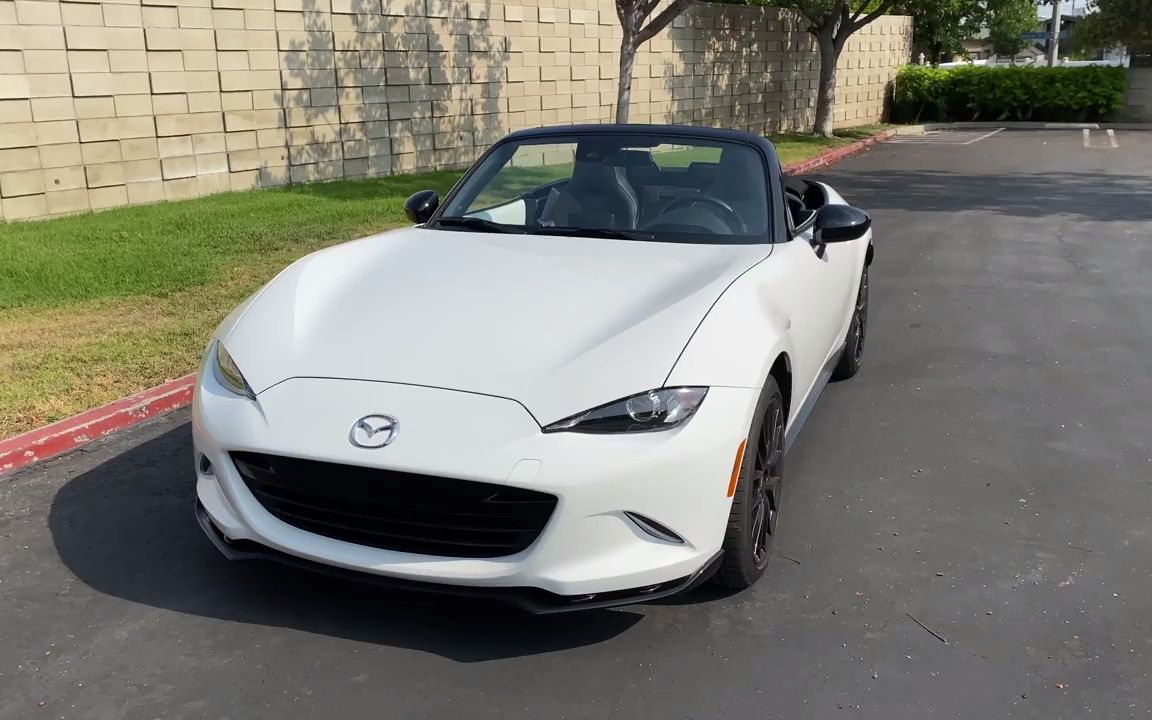 【汽车】2021年的马自达mx5手动裆 释放真正的驾驶乐趣